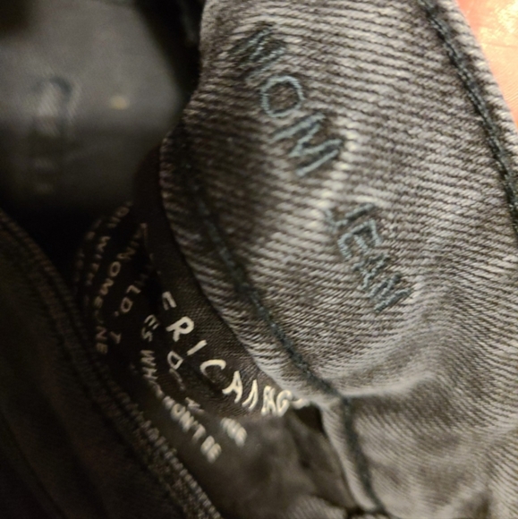 AE mom jeans size 00 - Picture 4 of 5